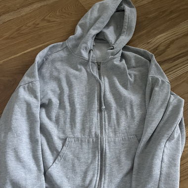 Graue Sweatjacke