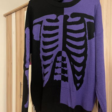 Maglione in maglia con motivo osso lilla/nero