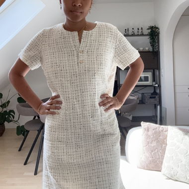 Robe courte à manches courtes à carreaux