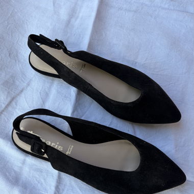 Schwarze Slingback-Ballerinas