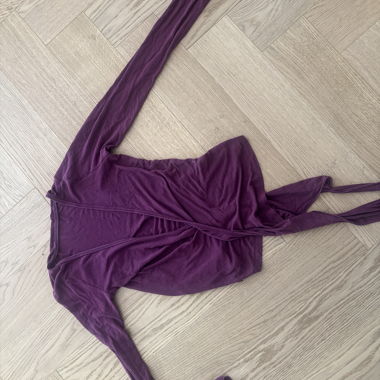 Top avvolgente Pilates lilla 