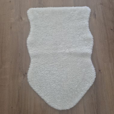 White Fluffy Rug Mat