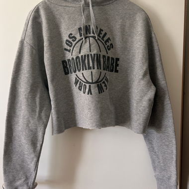 Sweat à capuche court gris