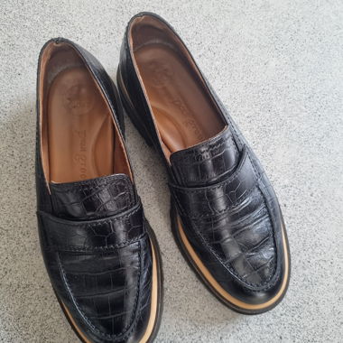 Schwarze Loafer aus Leder