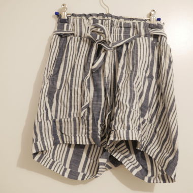 Striped short