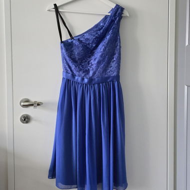 Shoulder dress