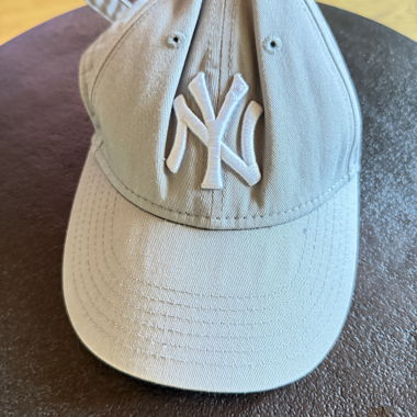 NY Beige Cap