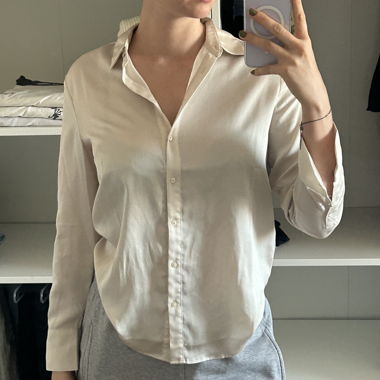 cremefarbene Bluse