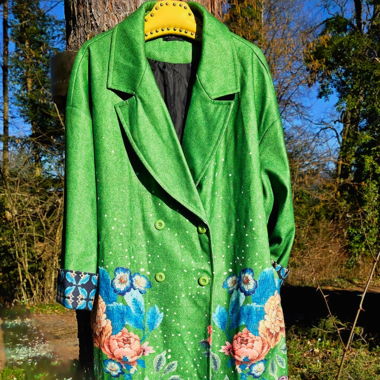 Jolie manteau en feutre vert