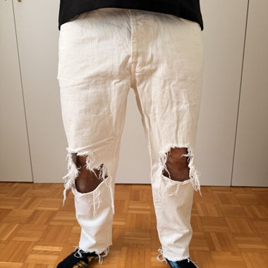 Zara weisse Destroyed Jeans