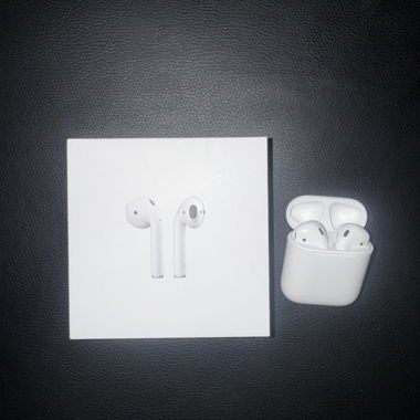 Apple AirPods (2nd Gen.) 