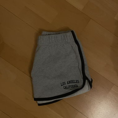 Brandy Melville shorts