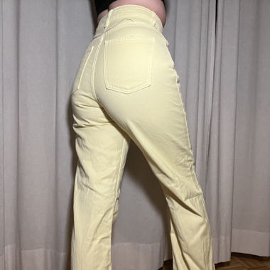 Hellgelbe Jeans, 36