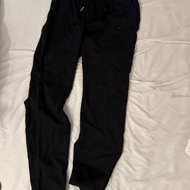 Schwarze Stoffhose