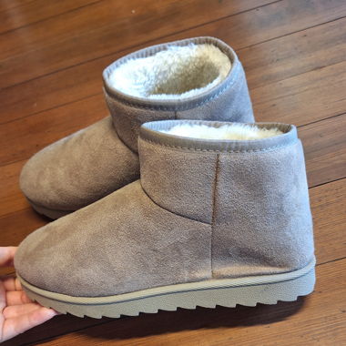 Gefuetterte Winterboots