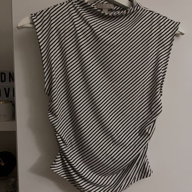 Gestreiftes Top