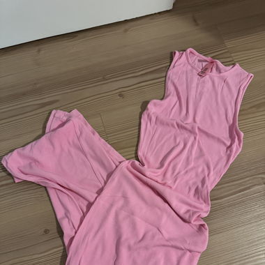 Skims Kleid