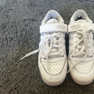 adidas forum low