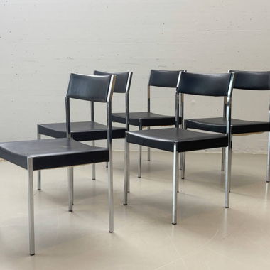 4 chaises de conférence et salle à manger Girsberger