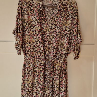 Robe à fleurs de Soaked in Luxery Gr.L
