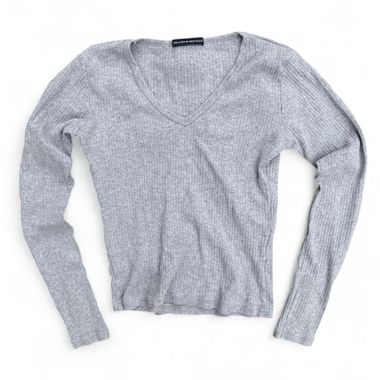 Haut à manches longues Brandy Melville avec encolure en V grise