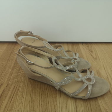 Beige Damen Sandaletten