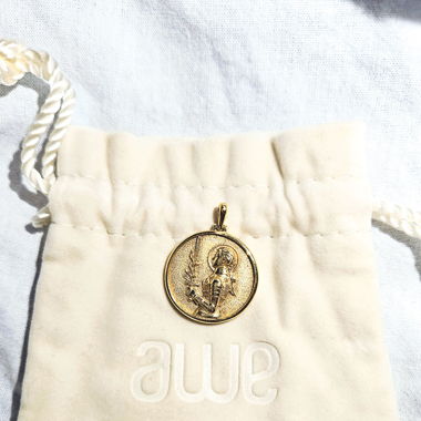 Pendentif en or Jeanne d'Arc Awe Inspired