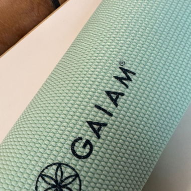 Lightly Used GAIM Yoga Mat – Like New!