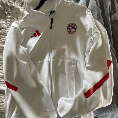FC Bayern München weisser adidas Hoodie
