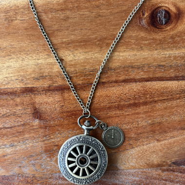 Schönes Vintage Retro Style Taschenuhr