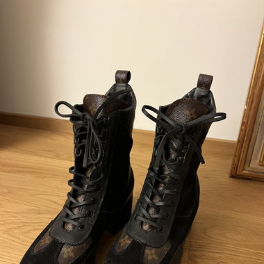 Laureate Platform Boots Louis Vuitton Gr. 39