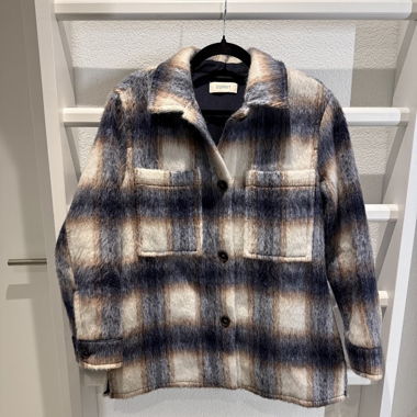Esprit. Jacke Overshirt aus Wolle, kariert, Karo