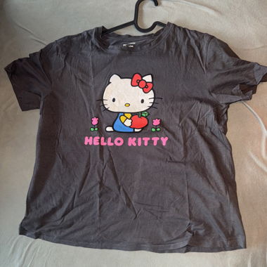 Hello Kitty Tshirt