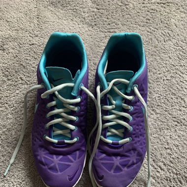 Turnschuhe 