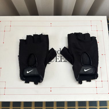 Guanti sportivi Nike