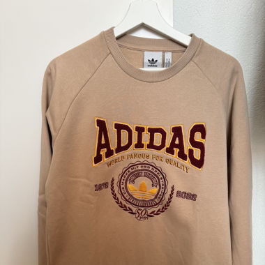 Adidas Sweater