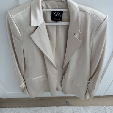 Zara suit