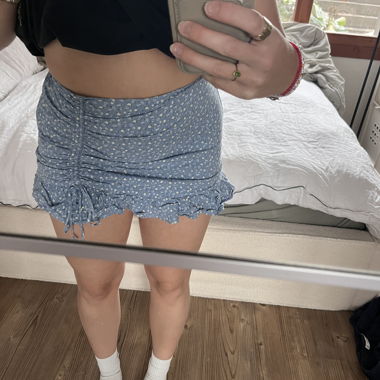 Gonna Hollister con pantaloni