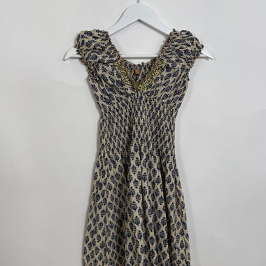 Robe à smocks à motif