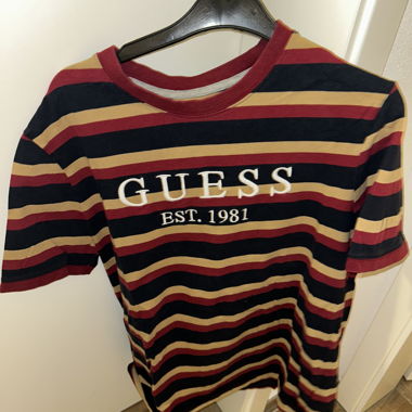 T-shirt Guess