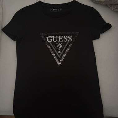 Guess-Shirt