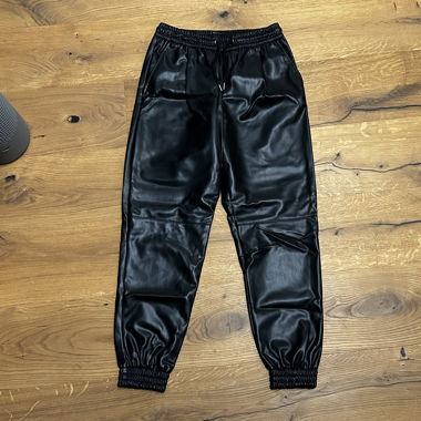 Schwarze Kunstleder-Jogginghose EU 140