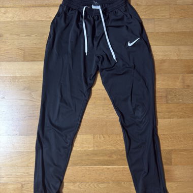 Nike Hose schwarz Grösse M