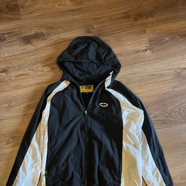 Giacca Corteiz in Nylon Nero e Bianco Taglia M