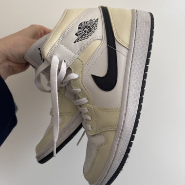 Nike Air Jordan 1 Mid Coconut Milk