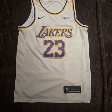 Nike Lakers James 23 NBA Jersey Gr. 48