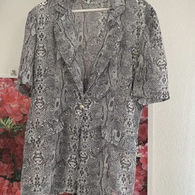 Blouse à imprimé serpent