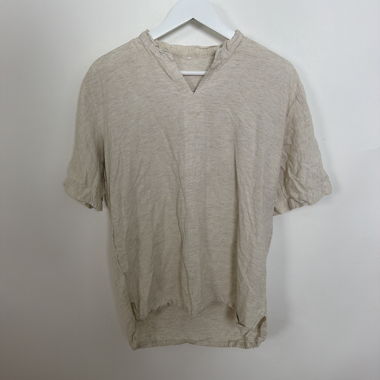 Haut beige à manches courtes