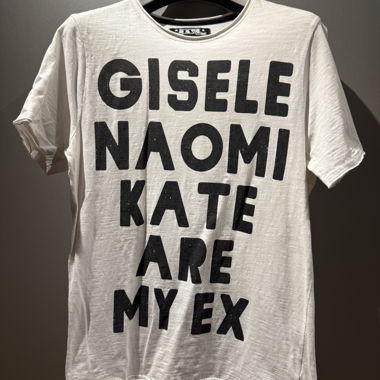 T-shirt bianco con stampa