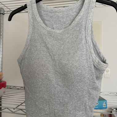 Uniqlo top with integrated pads